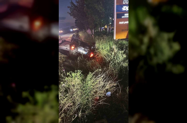 Ankara-Eskişehir kara yolunda trafik kazası, 2 kişi yaralandı