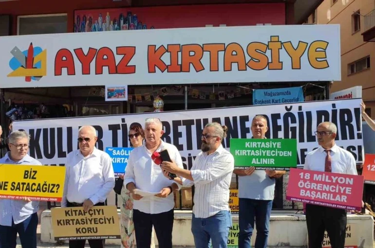 Ankara Kitap ve Kırtasiyeciler Oda Başkanı Küçükarzuman: "Kırtasiye ve kırtasiye ürünlerinde yüzde 20 olan KDV oranının sıfırlanmasını istiyoruz"