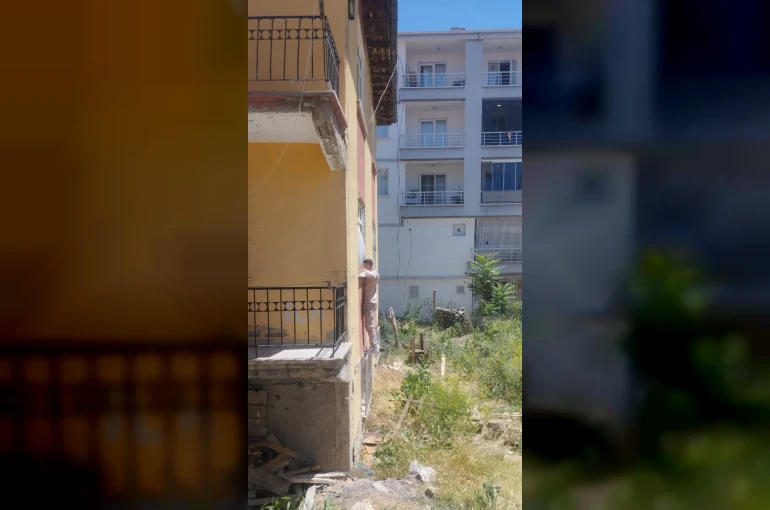 Ankara’da evden altın çalan şüpheli kameradan tespit edilip yakalandı