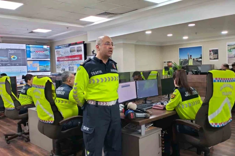 Ankara’da jandarmadan bayram öncesi helikopterli trafik denetimi