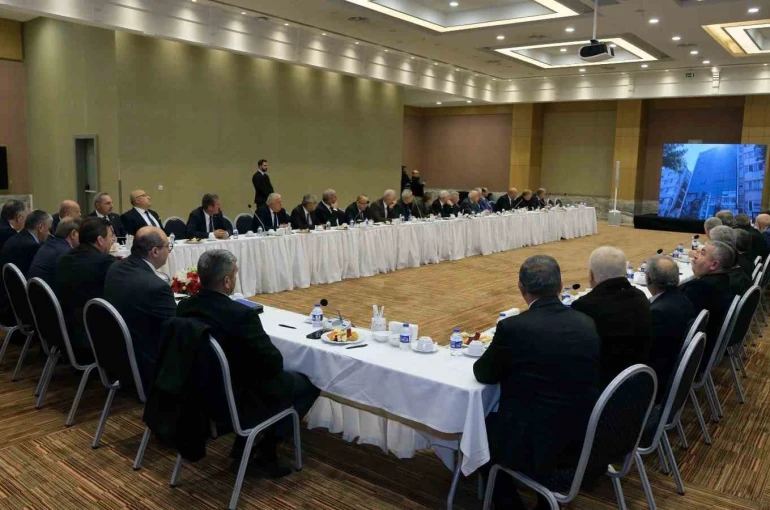 Ankara’da TŞOF Genel Başkanı Yiğiner öncülüğünde esnaf zirvesi