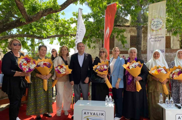 Anneler Günü’nde Srebrenitsa anneleri katliamı anlattı