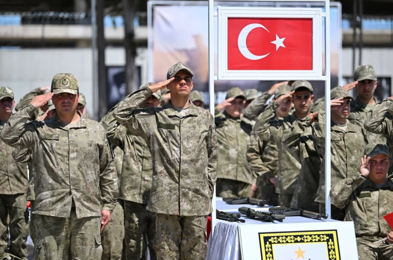 Antalya’da 72 özel genç askerlik coşkusunu yaşadı