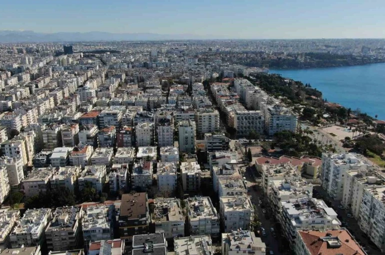 Antalya’da Ağustos ayında 6 bin 999 konut satıldı