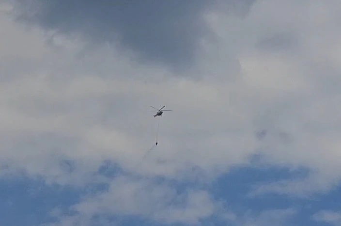 Antalya’da yıldırımın neden olduğu orman yangını kontrol altına alındı