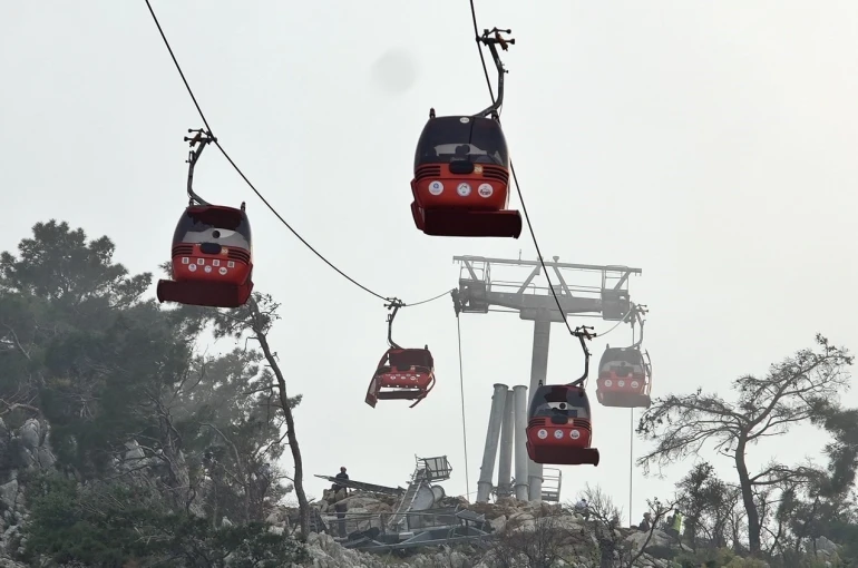 Antalya’daki teleferik kazası davasında savcı mütalaasını açıkladı: 7 sanığa mahkumiyet, Kocagöz’e beraat talebi