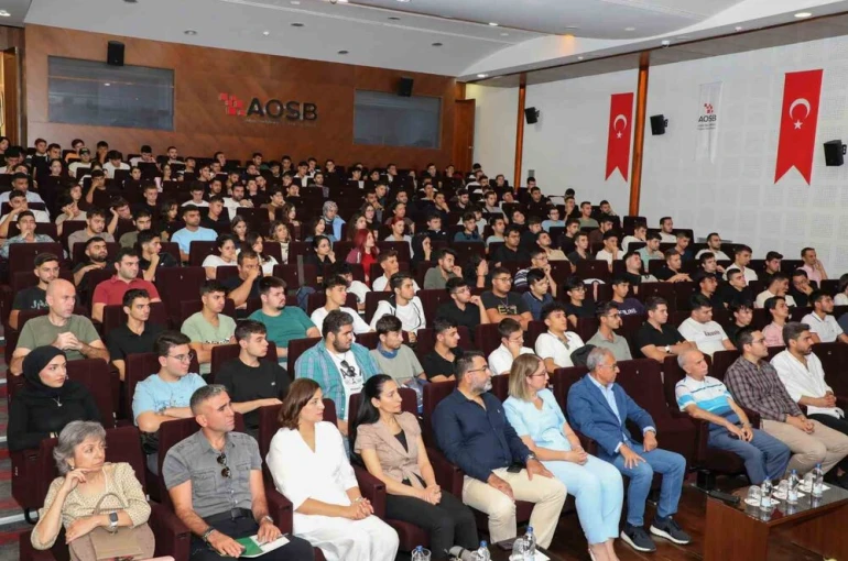 AOSB Başkanı Sütcü," Başarı, sürekli öğrenmek ve kendini geliştirmekten geçer"