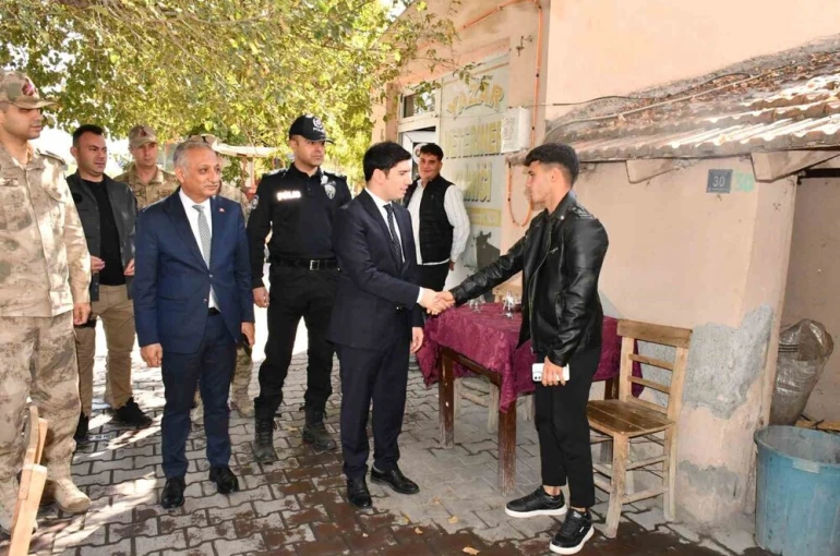 Aralık Kaymakamı Gülnar, esnaf ve vatandaşların taleplerini dinledi