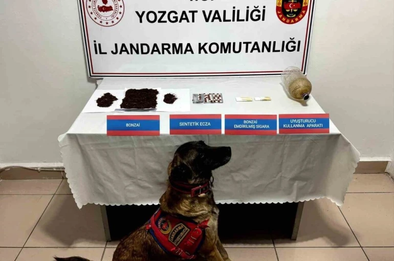 Arama yapılan evde uyuşturucu madde ele geçirildi