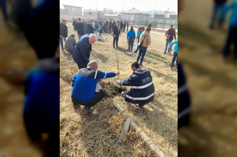 Aras EDAŞ, Milli Ağaçlandırma Günü’nde geleceğe nefes oldu