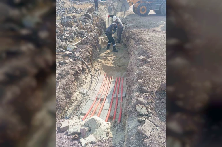 Aras Elektrik, Karayazı’nın enerji altyapısını güçlendiriyor