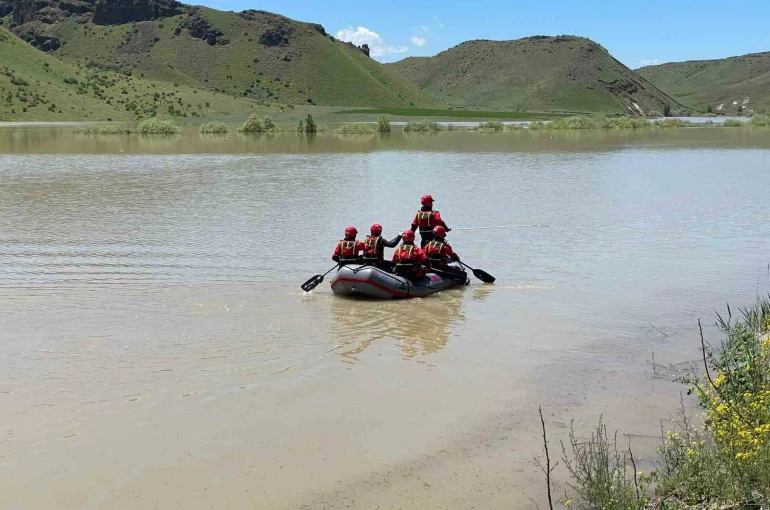 Aras Nehri’nde kaybolan genç çoban için seferberlik: 4’üncü günde de iz yok
