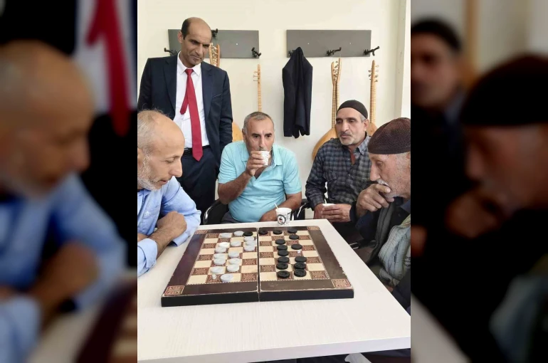 Arıcak’ta dama turnuvası başladı