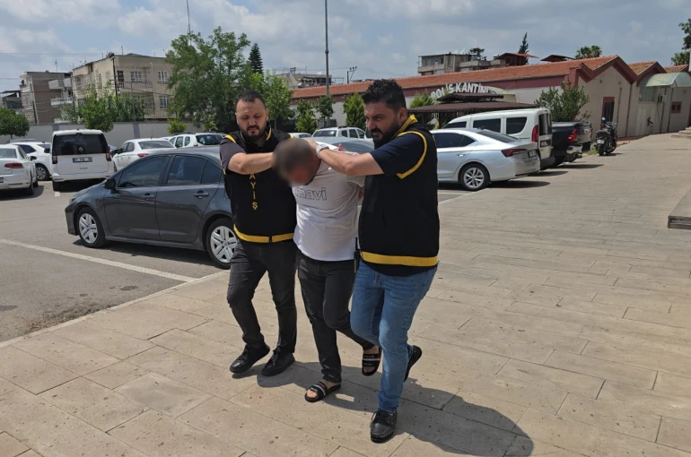 Arkadaşının 12 yaşındaki çocuğuna yankesicilik yaptırdı