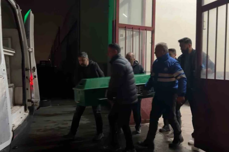 Arkadaşının müdahalesiyle kurtarılmıştı, 8 ay sonra canına kıydı