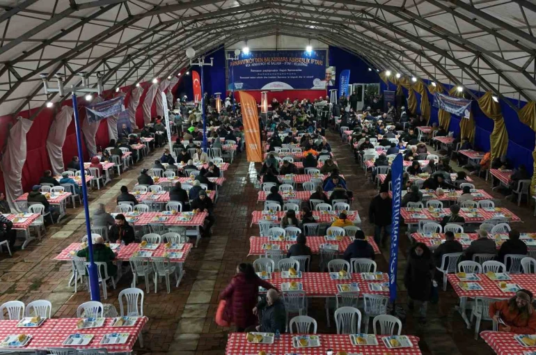 Arnavutköy Belediyesi’nden Kosova’da bin 500 kişilik "Kardeşlik Sofrası"