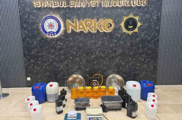 Arnavutköy’de lüks villada uyuşturucu operasyonu: 47 kilo uyuşturucu maddeye de el konuldu