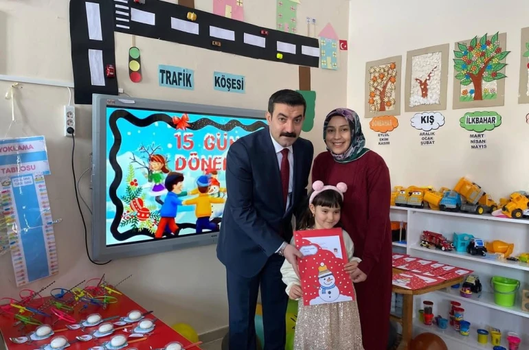 Arpaçay’da öğrencilerin karne heyecanı