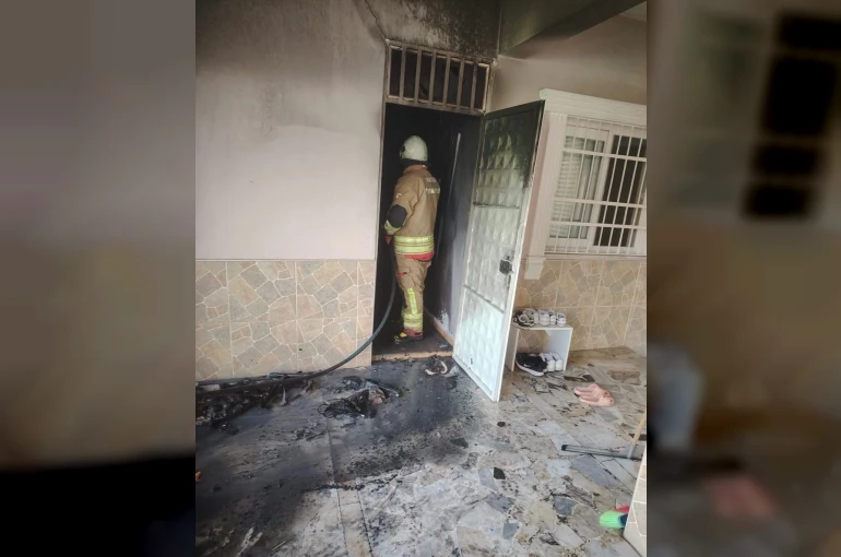 Arsuz’da evin depo bölümünde çıkan yangın söndürüldü