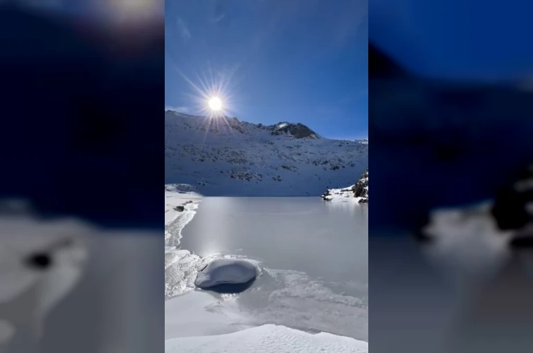 Artabel Gölleri Tabiat Parkı’nda bulunan 20’den fazla göl buz tuttu