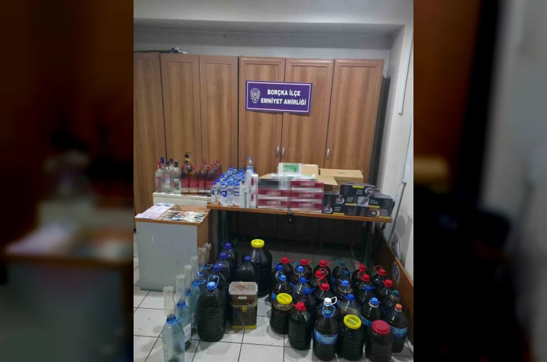 Artvin’de 304 kilo kaçak bal ele geçirildi