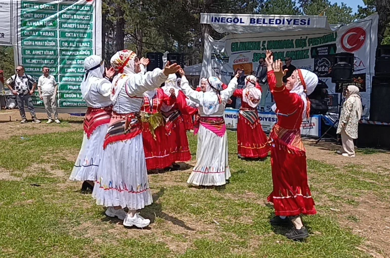 Artvinliler Küçükelmalı Tabiat Parkı’nda buluştu