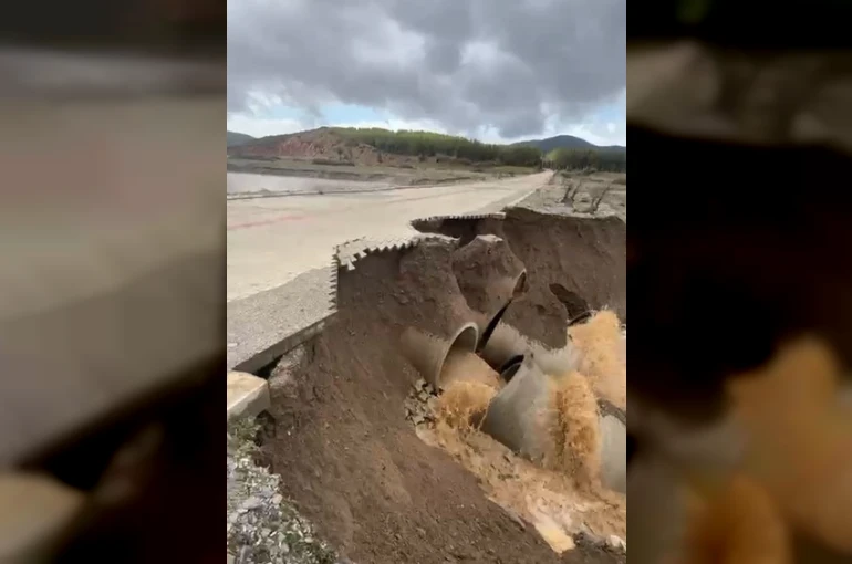 Aşırı yağışlar Akdağ Tabiat Parkı’na çıkan yolu çökertti