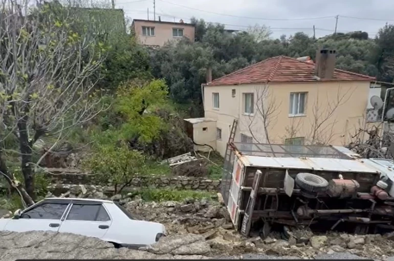 Aşırı yağışlar Söke’de hayatı olumsuz etkiliyor