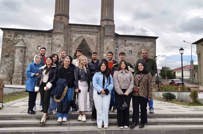 Aşkale Gençlik Merkezi’nden "Bir bilenle Erzurum" projesi