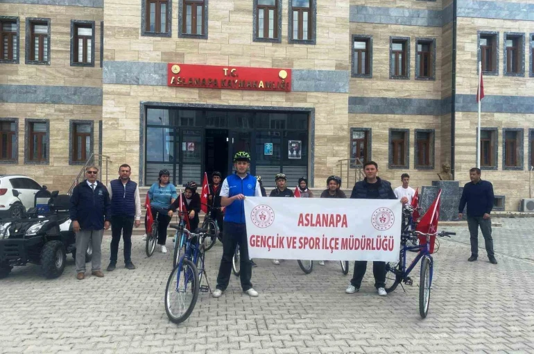 Aslanapa’da bisiklet turu düzenlendi