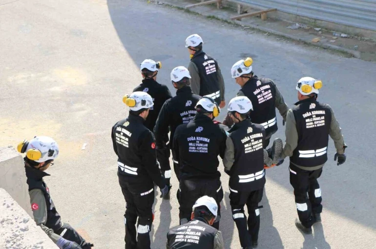 Asrın Felaketi sonrası kritik adım: DKMP kendi arama kurtarma ekibini oluşturdu 