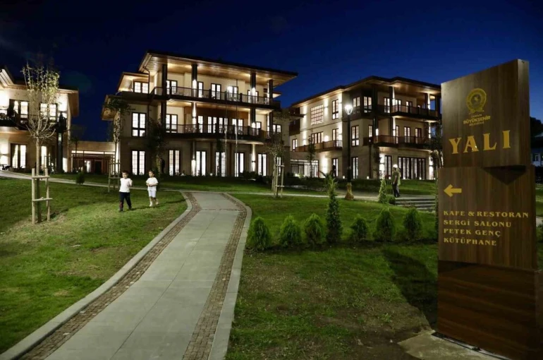 Atakum sahiline yeni nefes: "Yalı" hizmete açıldı