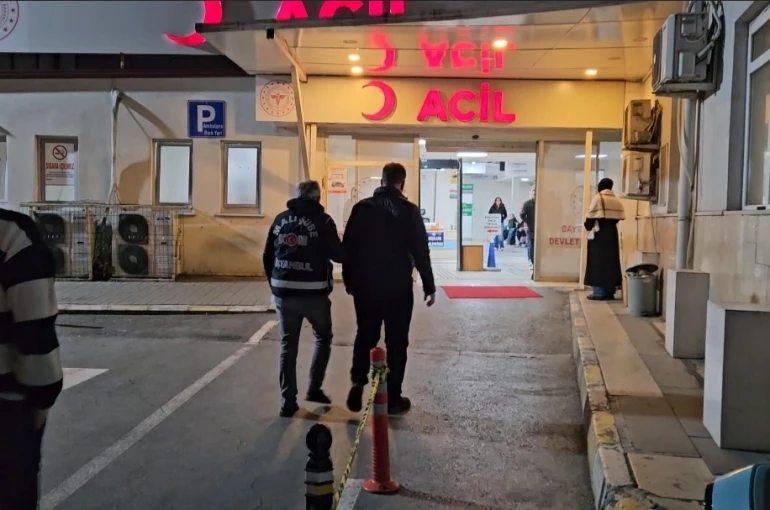 Ataşehir Belediyesi’ne yapılan yolsuzluk operasyonunda gözaltına alınan 5 kişi sağlık kontrolünden geçirildi
