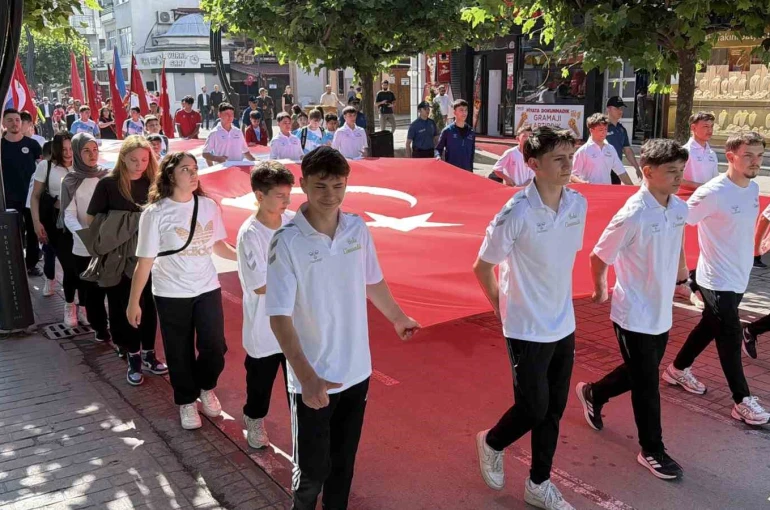 Atatürk’ün Bolu’ya gelişinin 92’nci yıl dönümü törenle kutlandı