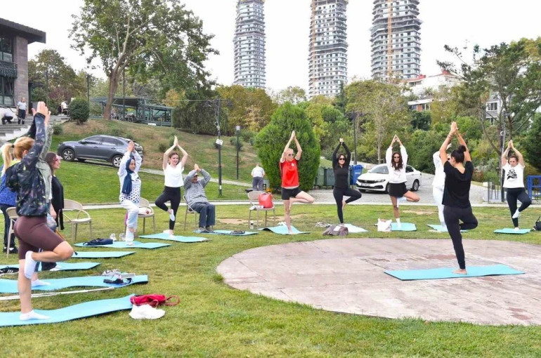 Avrupa Hareketlilik Haftası Beşiktaş’ta yoga etkinliğiyle kutlandı