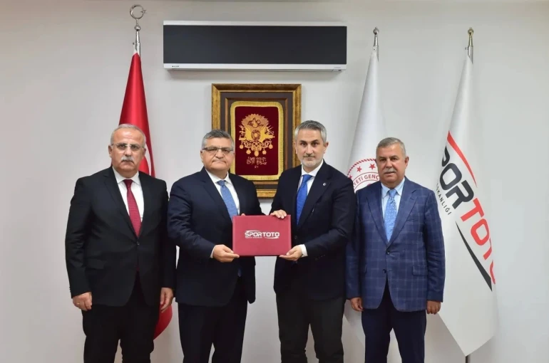 Ayancık’a spor tesisi