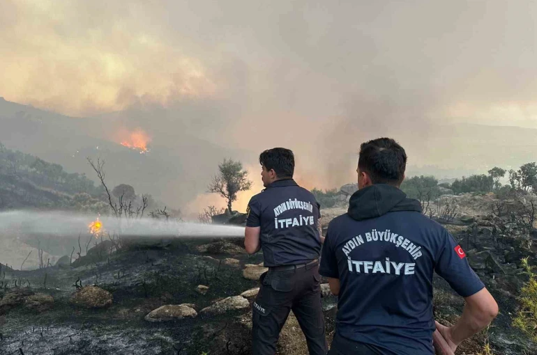 Aydın Büyükşehir itfaiyesi 1 haftada 446 yangına müdahale etti