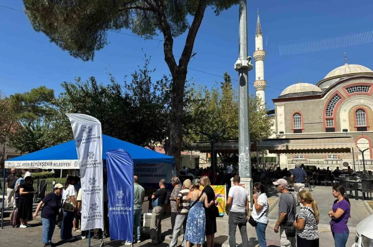 Aydın Büyükşehir’den merhum Başbakan Menderes anısına lokma hayrı 