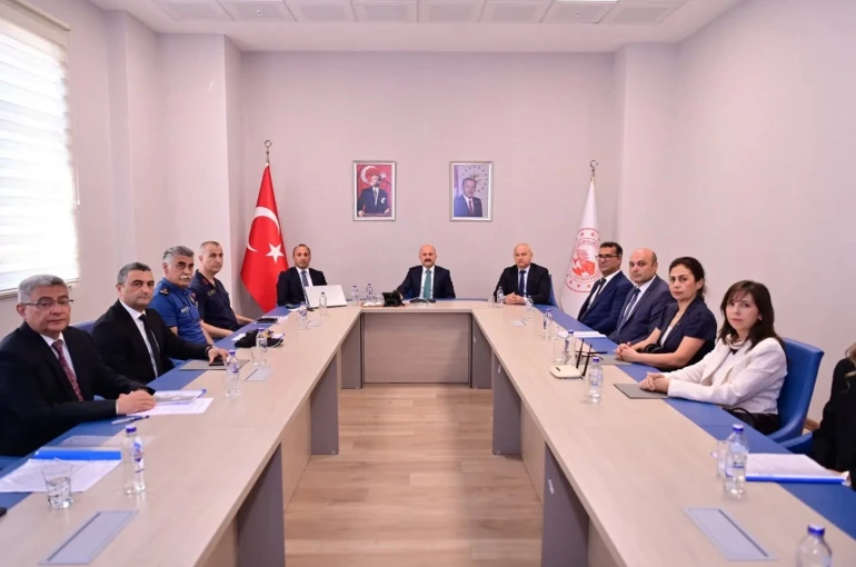 Aydın Valisi Varol, Çine’deki toplantıda projeleri değerlendirdi