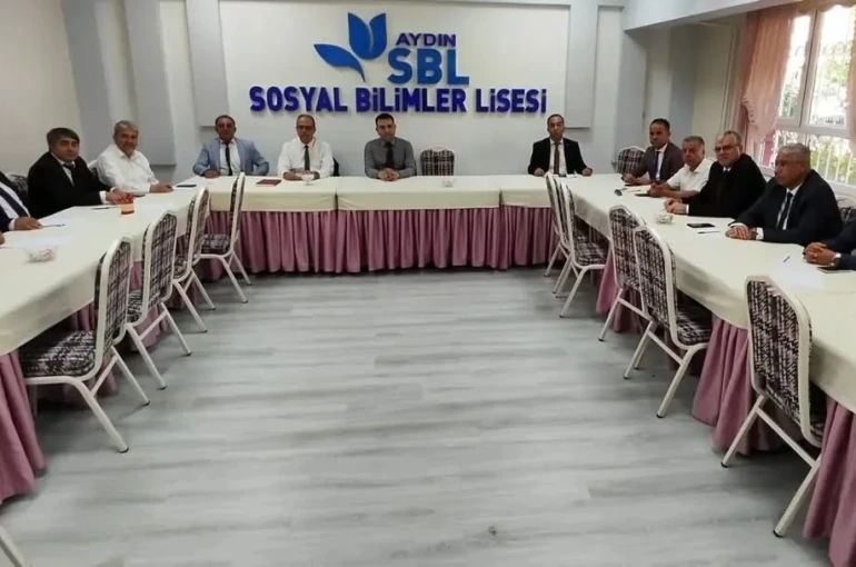 Aydın’da ilçe milli eğitim müdürleri bir araya geldi