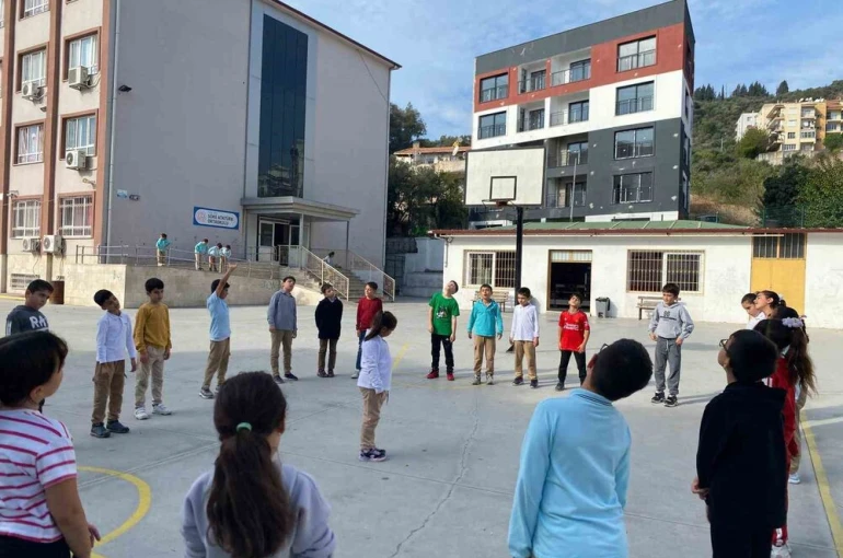Aydın’da ilkokullarda spor eğitimiyle geleceğin sporcuları yetişiyor