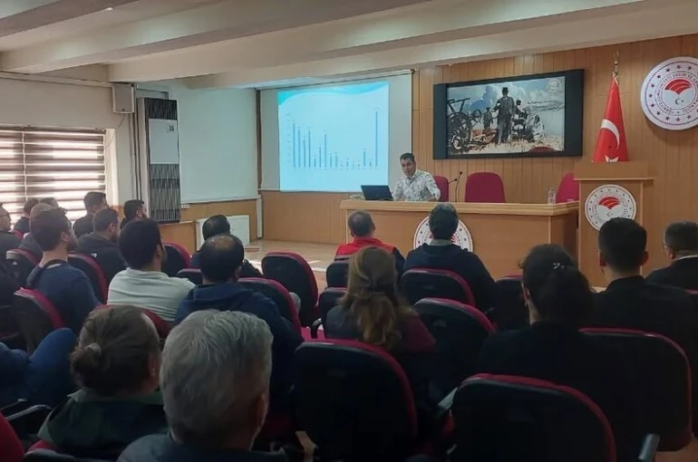 Aydın’da veteriner hekimlere ’şap hastalığı’ eğitimi verildi