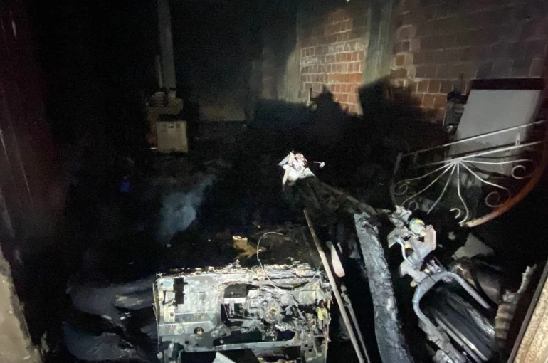 Aydın’da yangın: Dumandan etkilenen 2 kişi hastaneye kaldırıldı