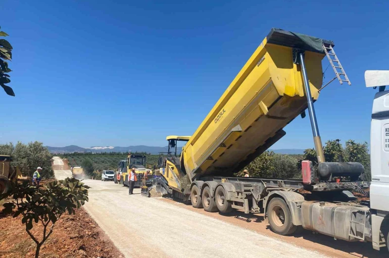 Aydın’da yol çalışmaları sürüyor