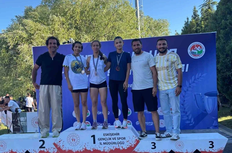 Aydınlı atlet, şampiyonadan madalyayla döndü