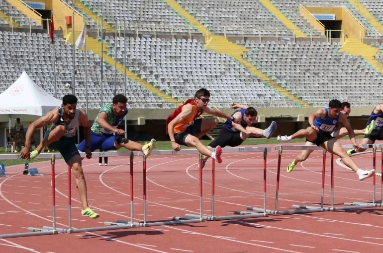 Aydınlı sporcu 110 metre engellide Türkiye rekoru kırdı
