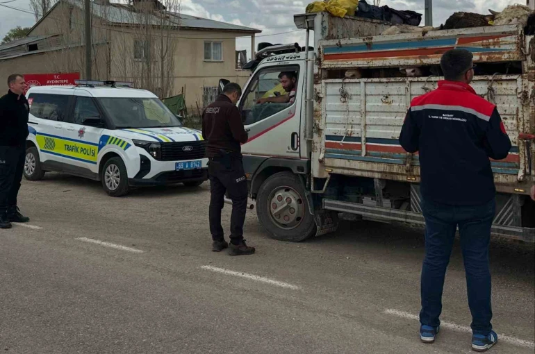 Aydıntepe’de Kurban Bayramı öncesi hayvan nakilleri denetleniyor