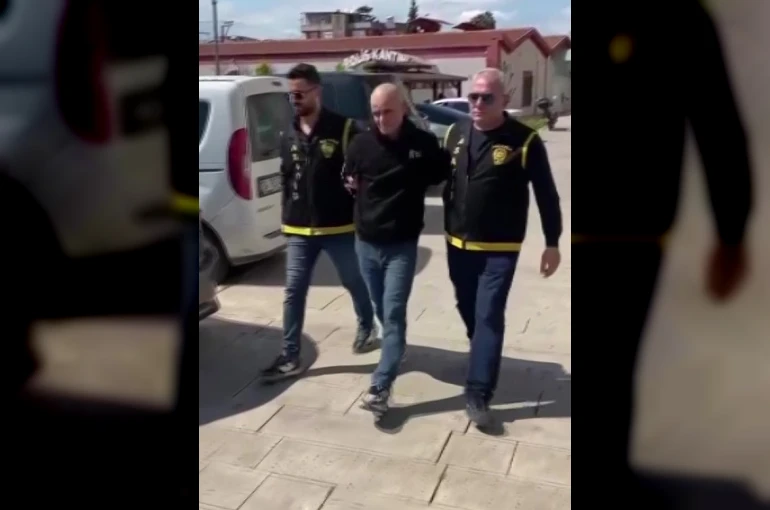 Aynı gece hem iş yerini hem otomobili soydu: Şüpheli tutuklandı 