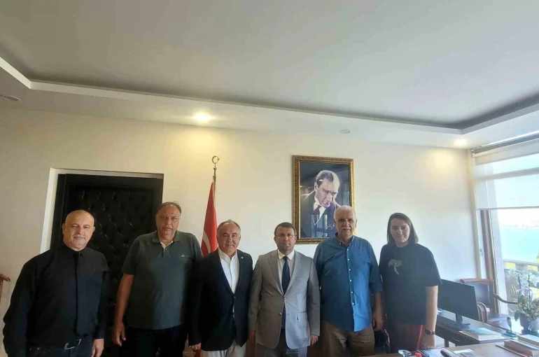 Ayvalık Ticaret Odası’ndan Kaymakam Ömer Çimşit’e hayırlı olsun ziyareti