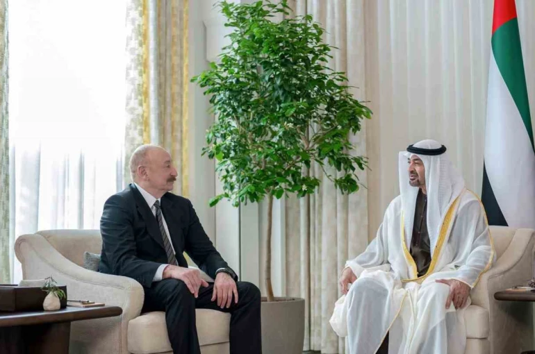 Azerbaycan Cumhurbaşkanı Aliyev, BAE Devlet Başkanı Nahyan ile bir araya geldi